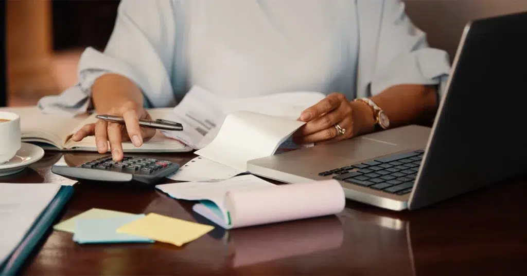 Zeitlohn im Vergleich zu Akkord- und Leistungslohn Zeitlohn als Vergütungsmodell nach Arbeitsstunden