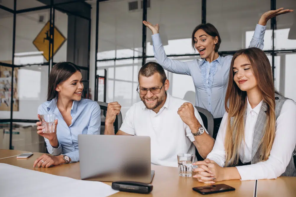 Incentives fördern die Mitarbeiterzugehörigkeit und das Team-Gefühl Incentives für Mitarbeiter: Motivation und Team-Erfolg
